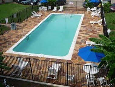 Travelodge By Wyndham La Shreveport